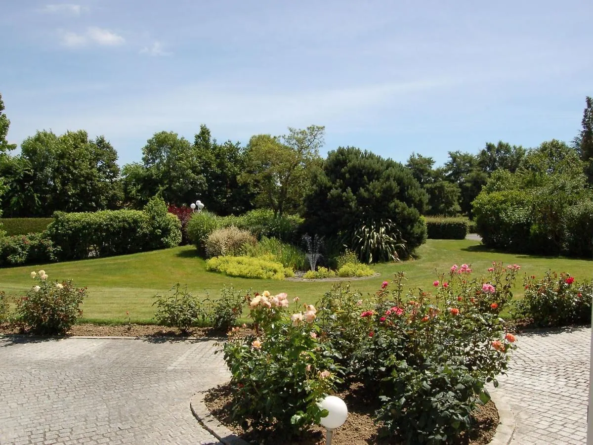 Apartment Le Renard By Interhome Saint-Jouan-des-Guerets 0*,  France